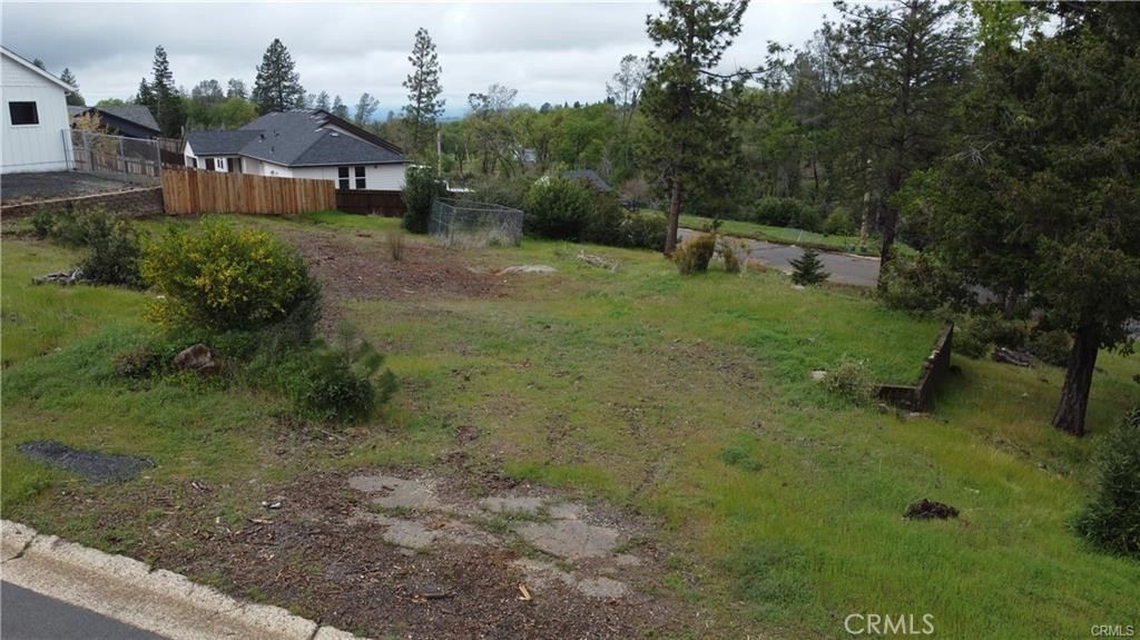 5921 Crestmoor Drive Property Photo 3
