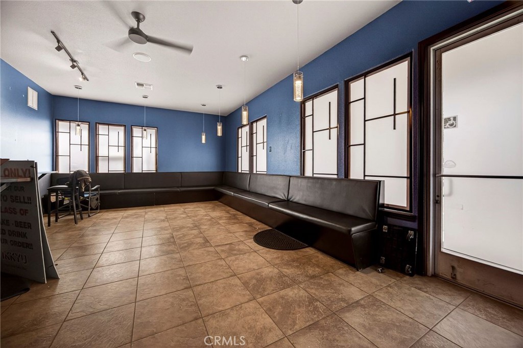 2995 Esplanade Property Photo 9