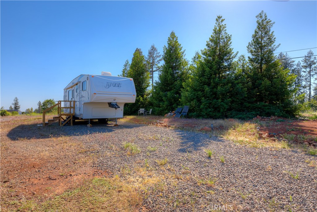 13828 Andover Property Photo 4