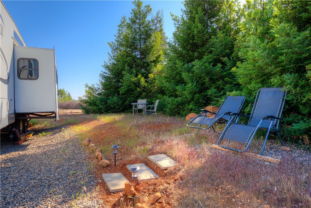 13828 Andover Property Photo 6