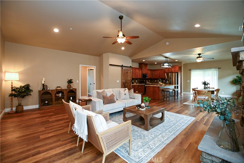 1654 Desert Spring Property Photo 2