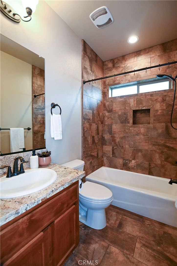 1654 Desert Spring Property Photo 15