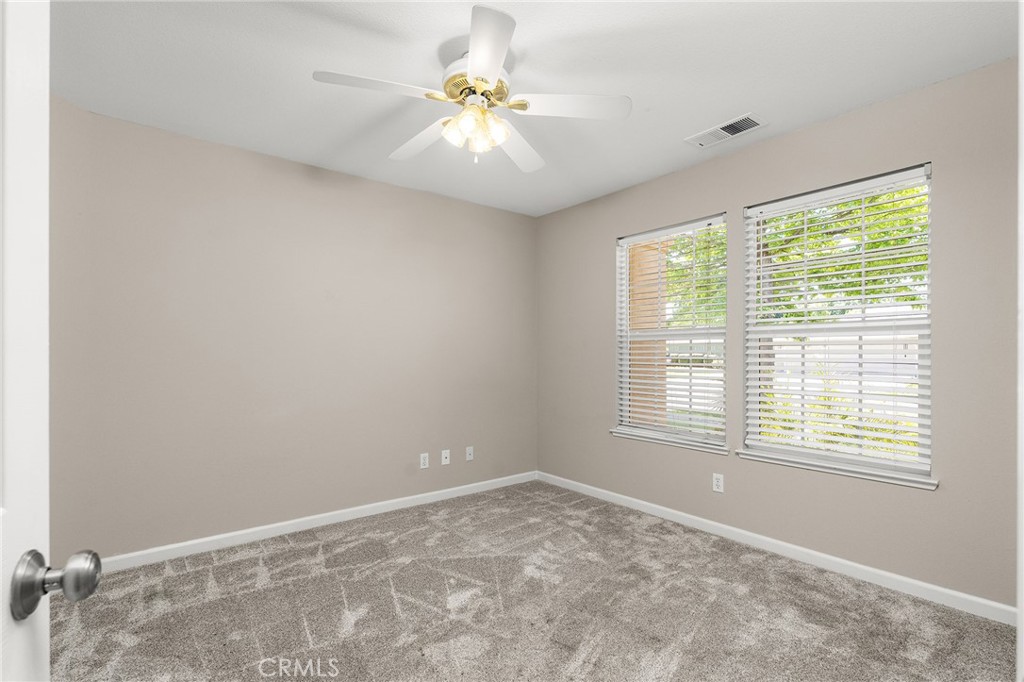 105 Emerald Lake Court Property Photo 28