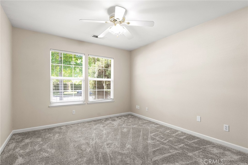 105 Emerald Lake Court Property Photo 32