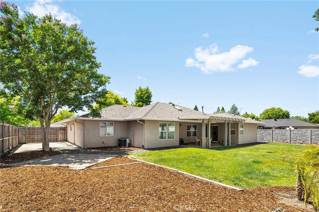 105 Emerald Lake Court Property Photo 41