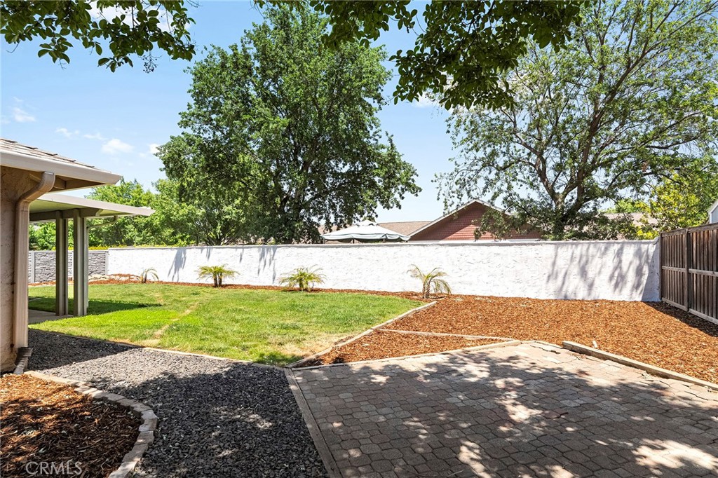 105 Emerald Lake Court Property Photo 46