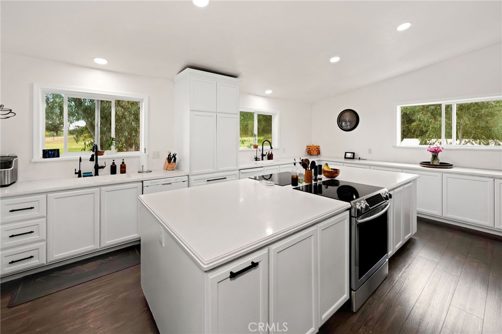 2728 Pentz Road Property Photo 4