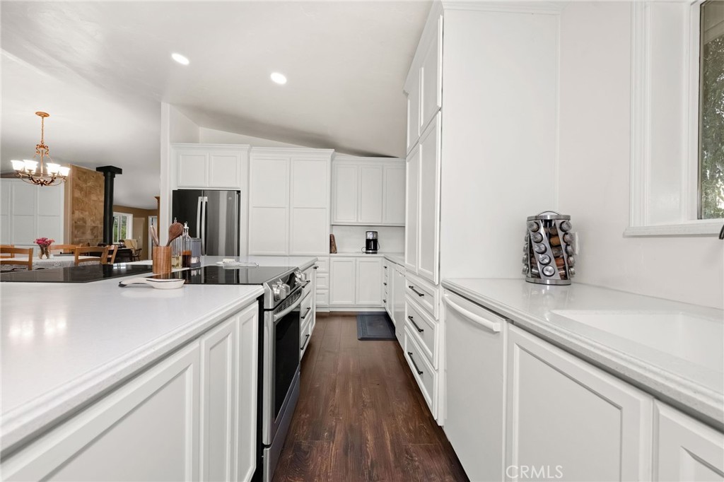2728 Pentz Road Property Photo 7