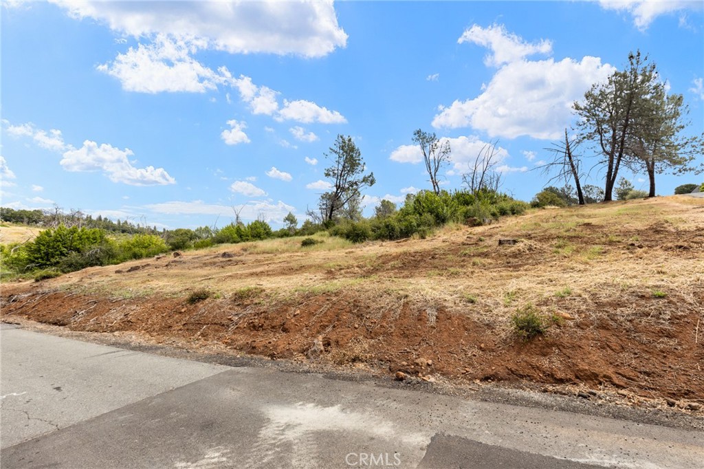 2 Wayland Road Property Photo 5