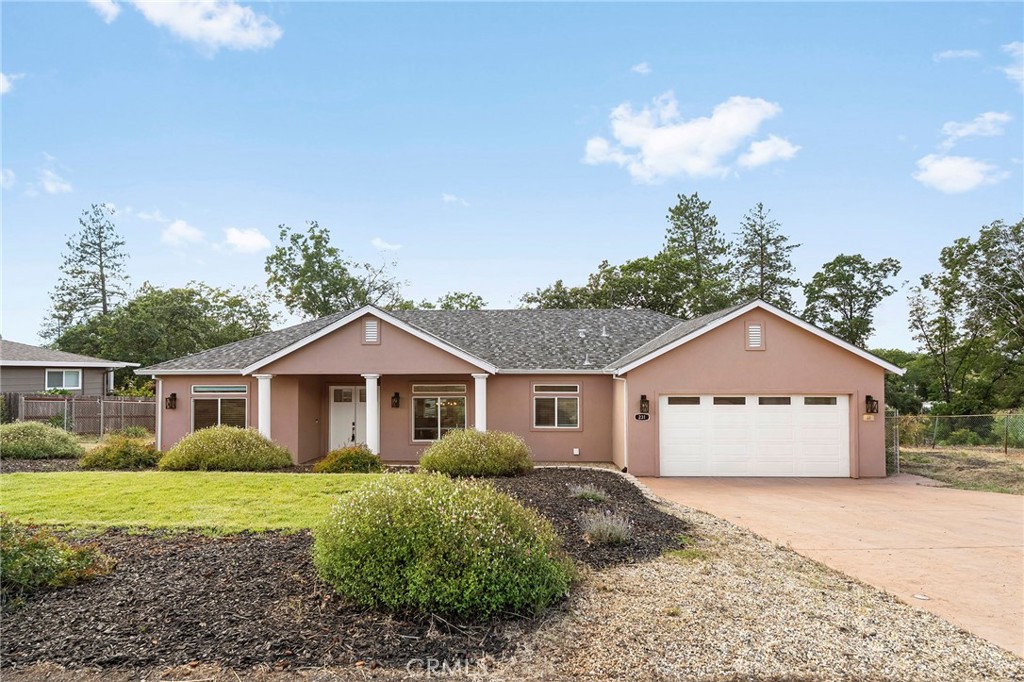 231 Redbud Drive Property Photo 1