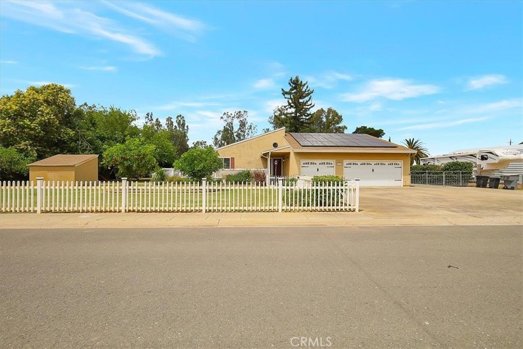 7474 Doc Adams Road Property Photo 1