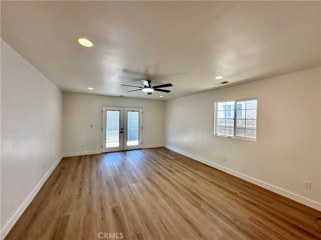 309 N Merrill Avenue Property Photo 19