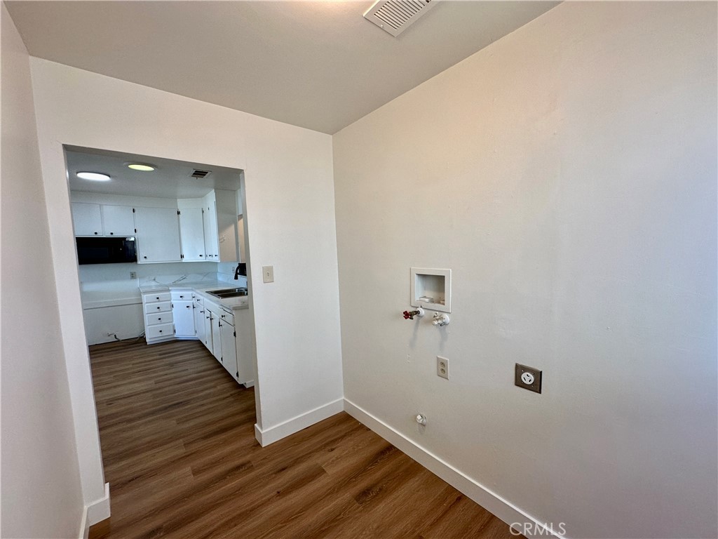 309 N Merrill Avenue Property Photo 23