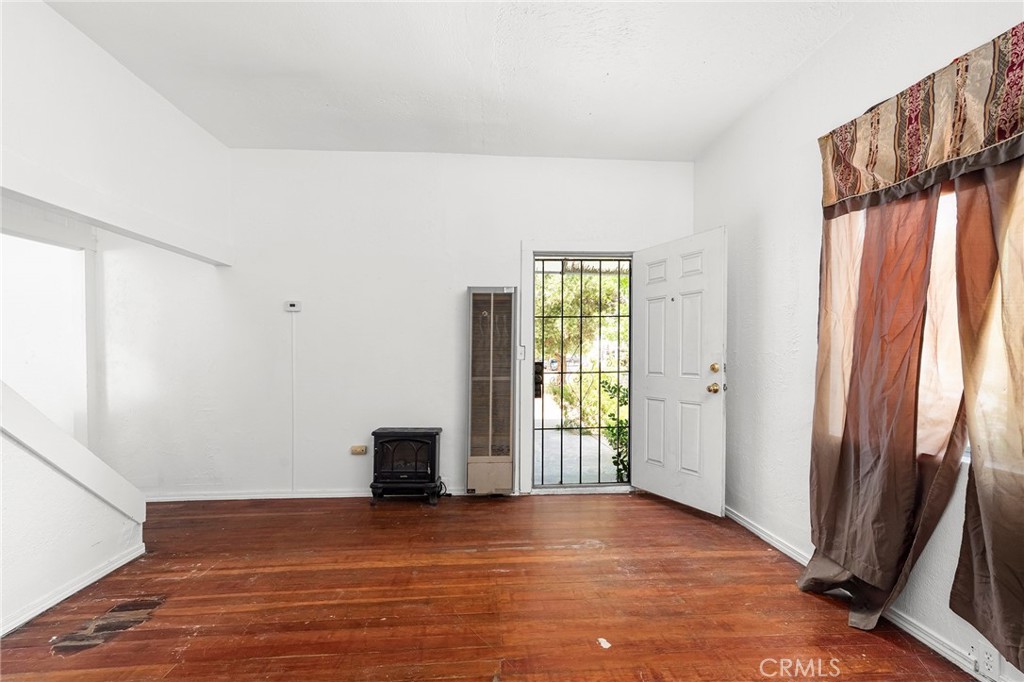 818 6th Avenue Property Photo 7