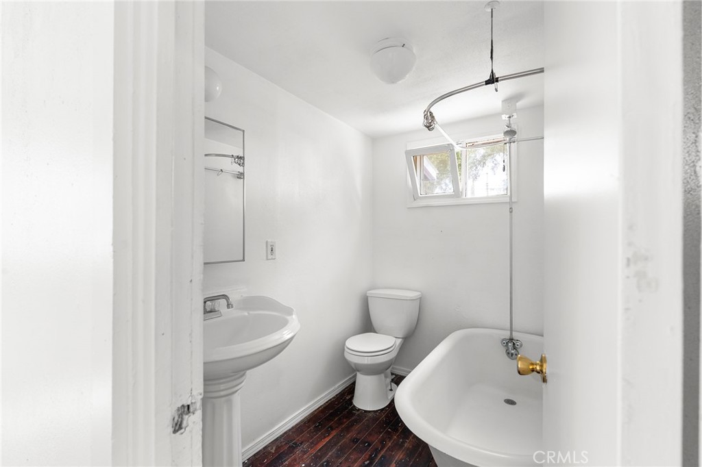 818 6th Avenue Property Photo 15