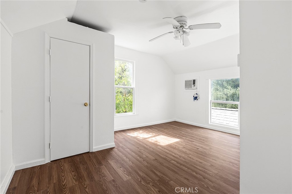 818 6th Avenue Property Photo 22