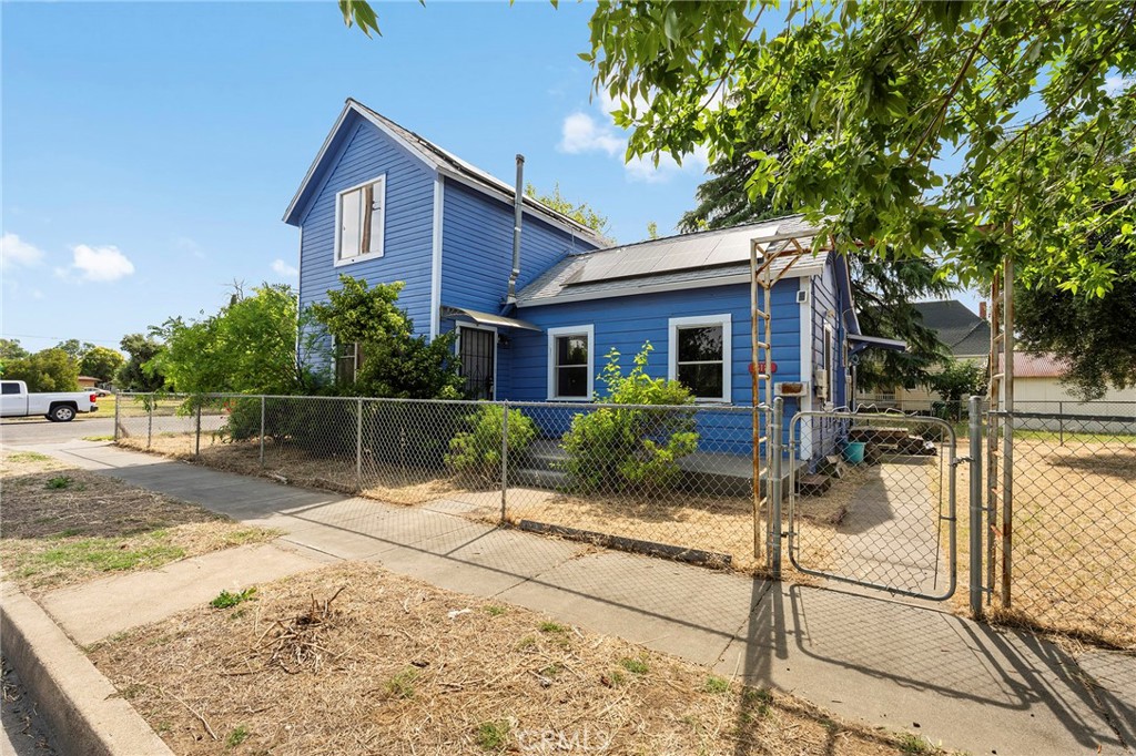 818 6th Avenue Property Photo 24