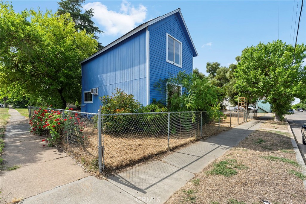 818 6th Avenue Property Photo 25