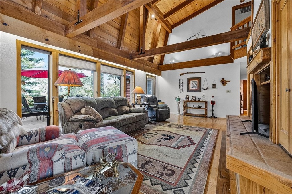 16 Mendocino Property Photo 6