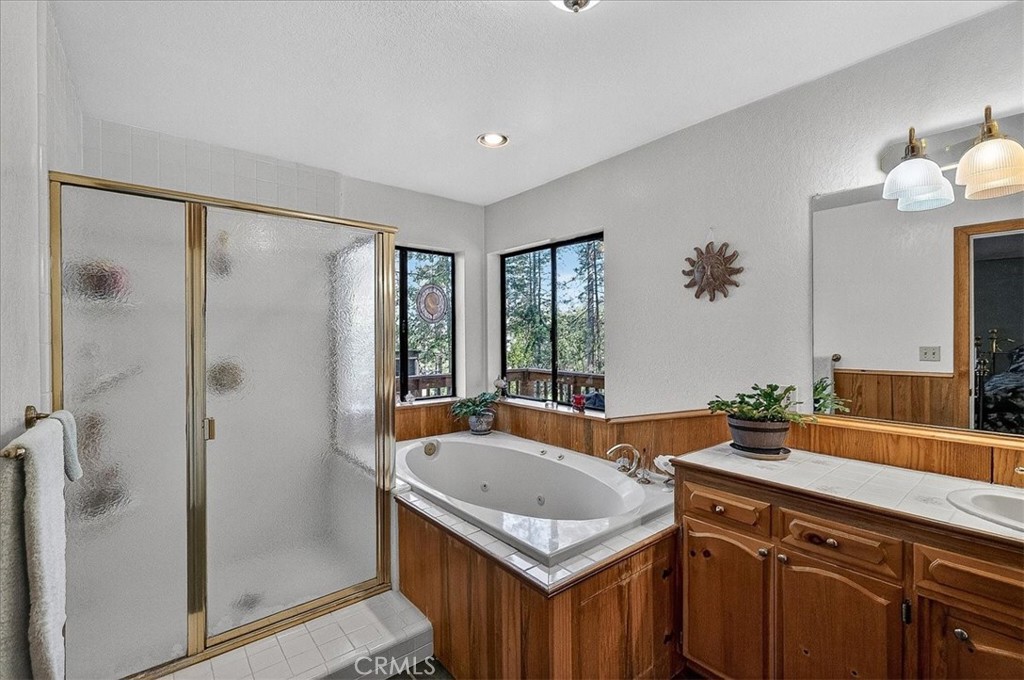 16 Mendocino Property Photo 24