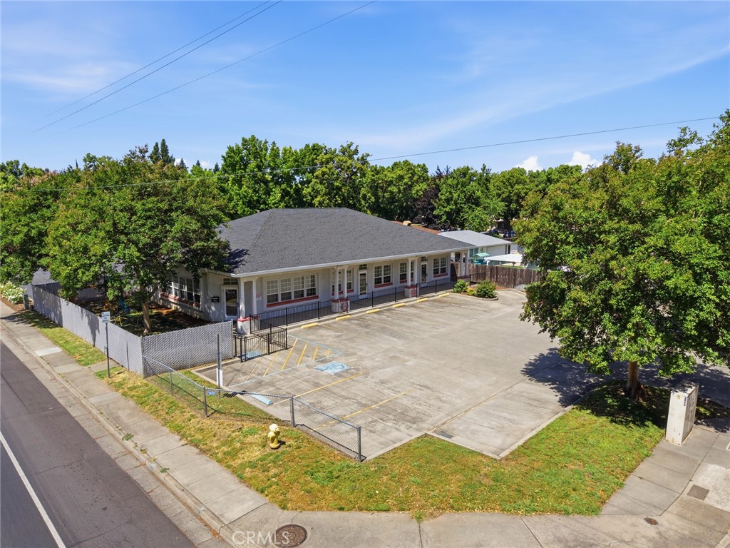 2801 Godman Avenue Property Photo 33