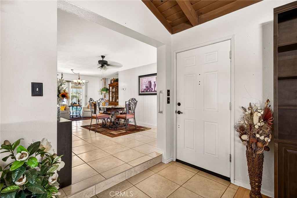 905 First Avenue Property Photo 4