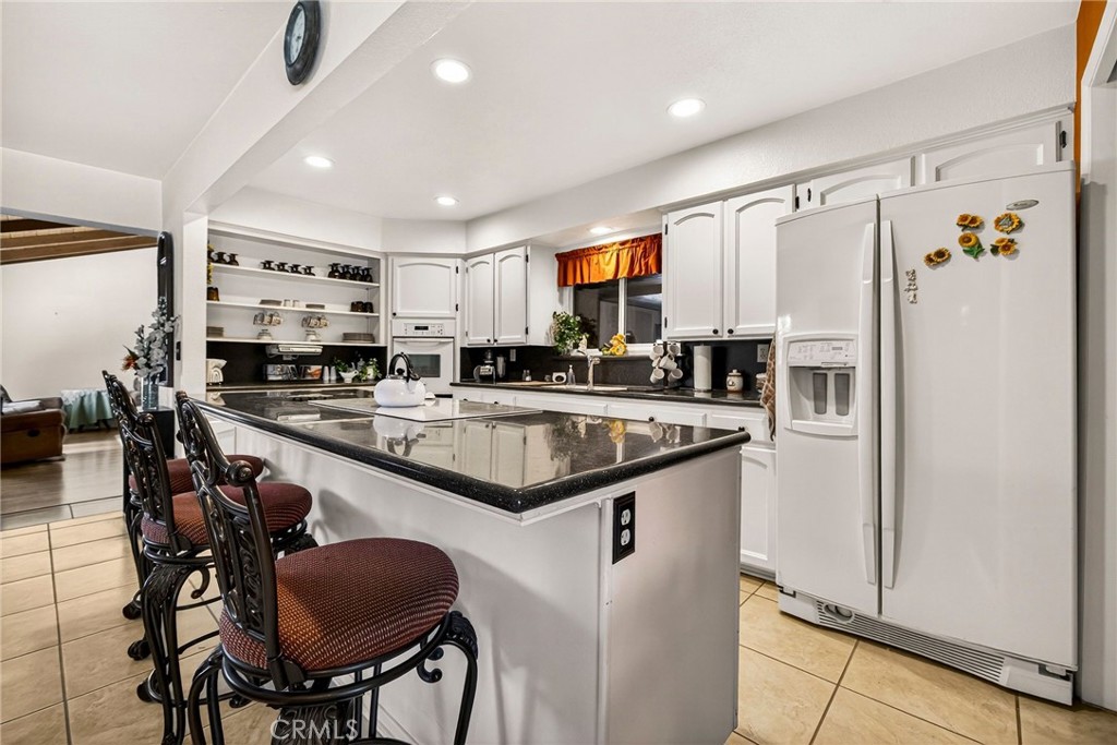 905 First Avenue Property Photo 11
