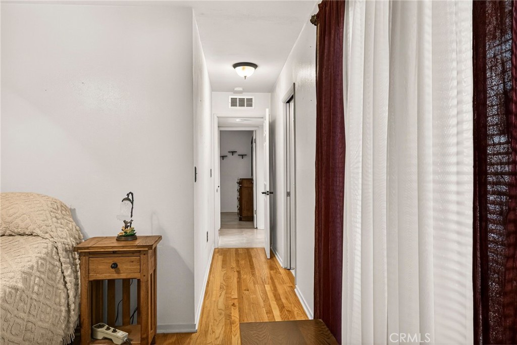 905 First Avenue Property Photo 32