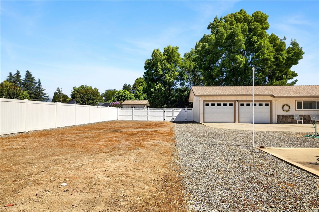 905 First Avenue Property Photo 54