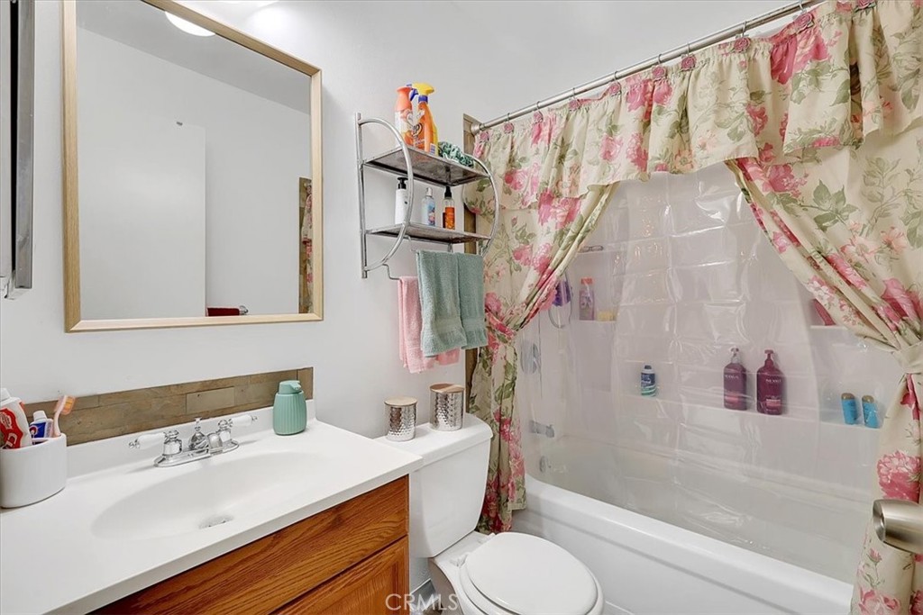 7048 Kilkenny Dr Property Photo 13