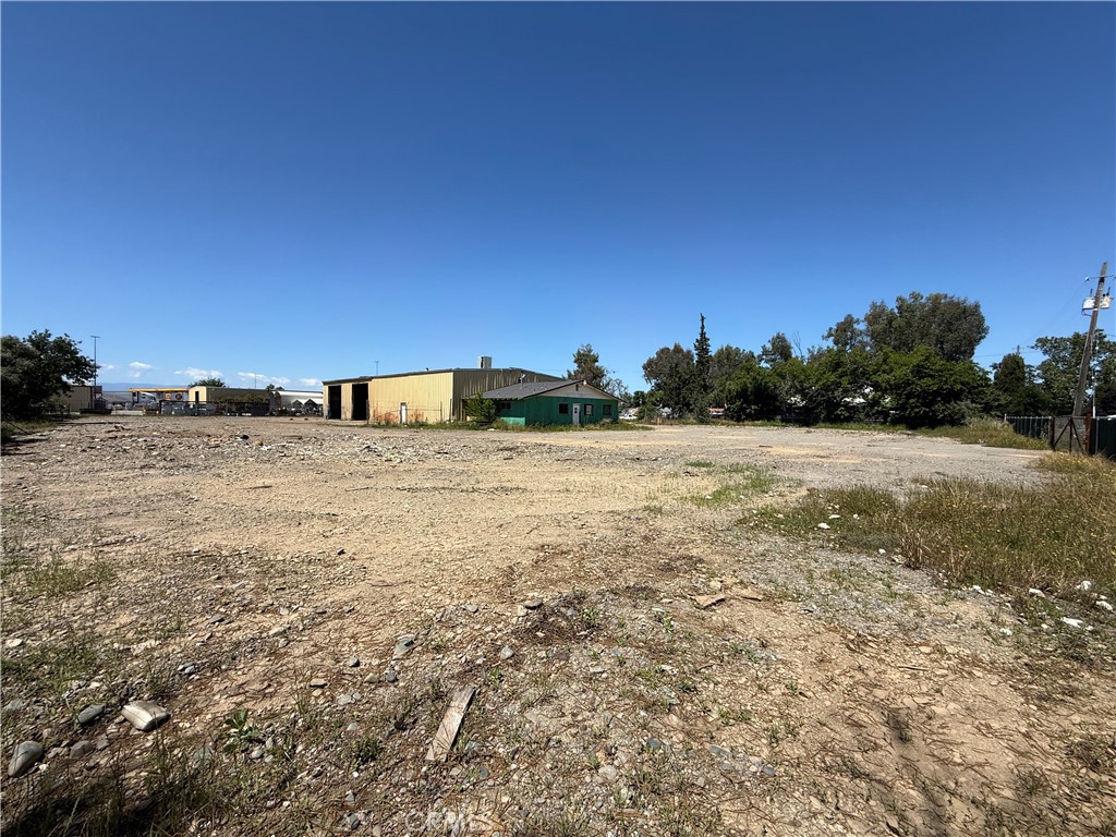 3070 Toomes Property Photo 4