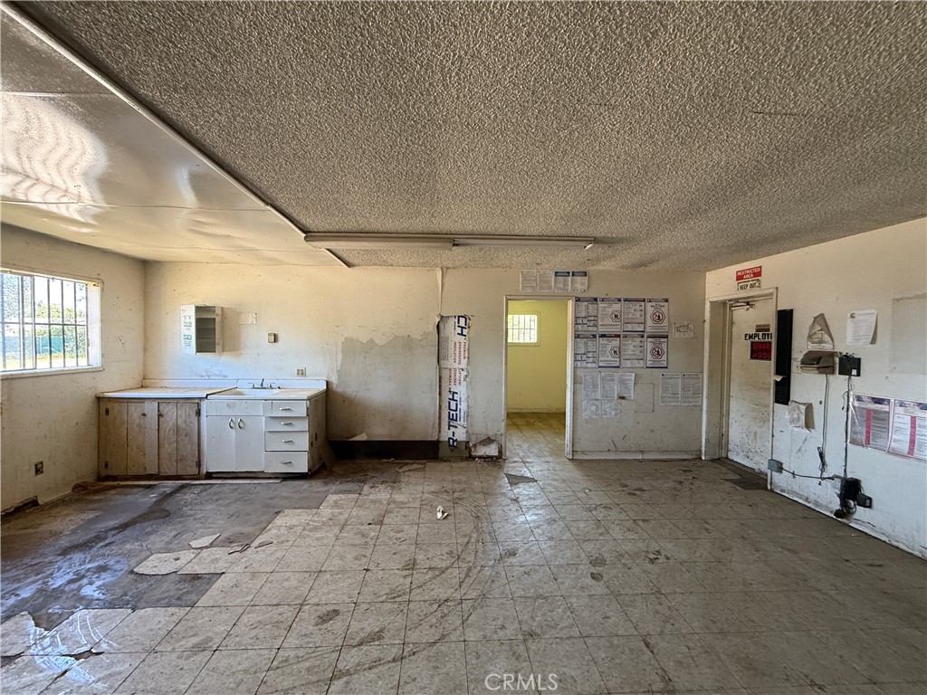 3070 Toomes Property Photo 28
