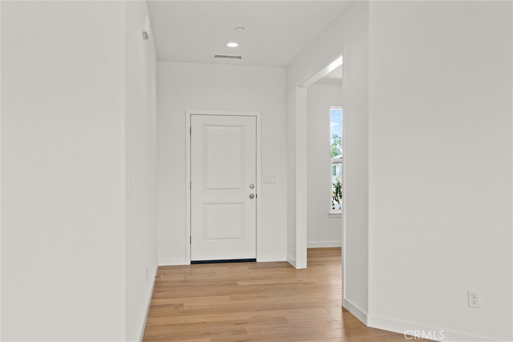 331 Ellingson Way Property Photo 4
