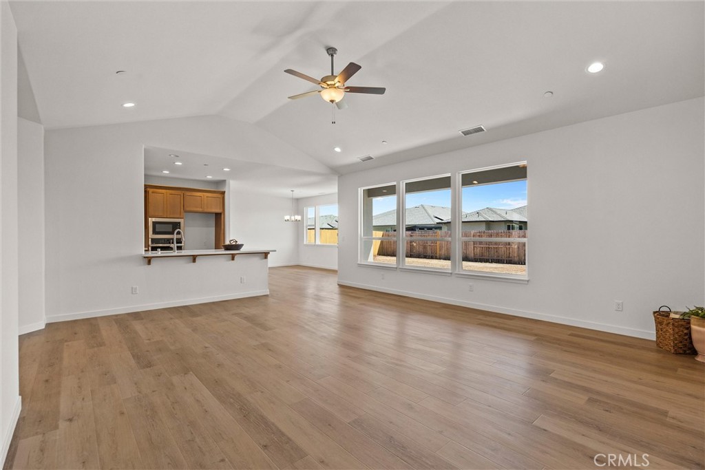 331 Ellingson Way Property Photo 7