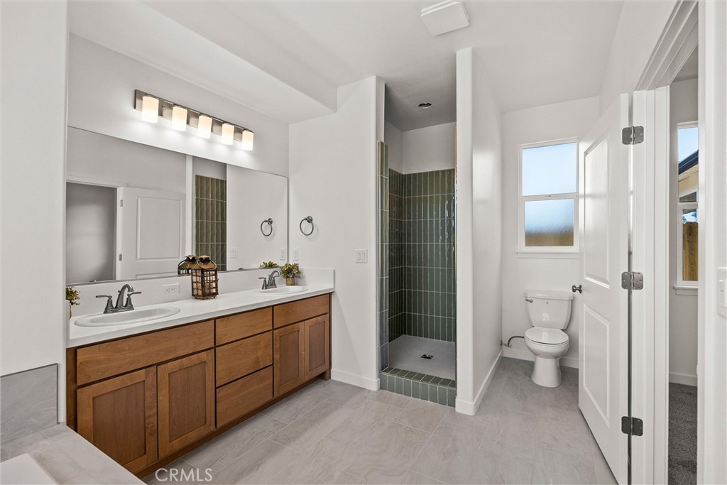 331 Ellingson Way Property Photo 24