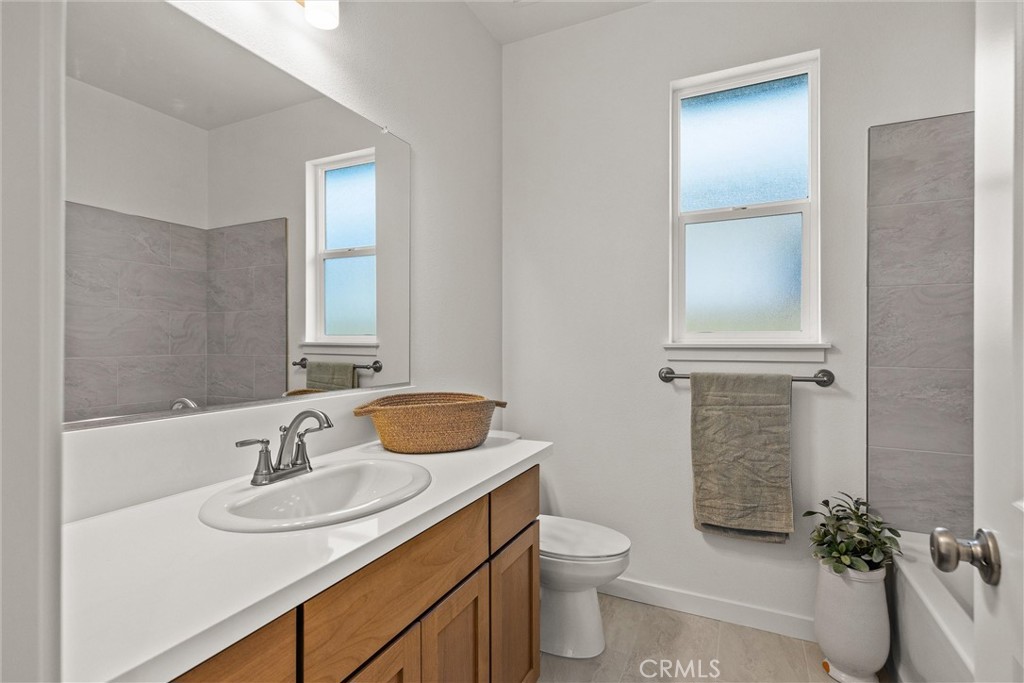 331 Ellingson Way Property Photo 29