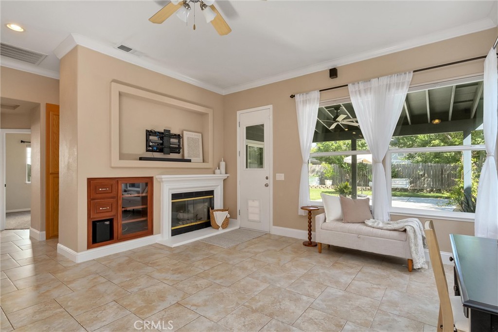 313 Southbury Property Photo 2