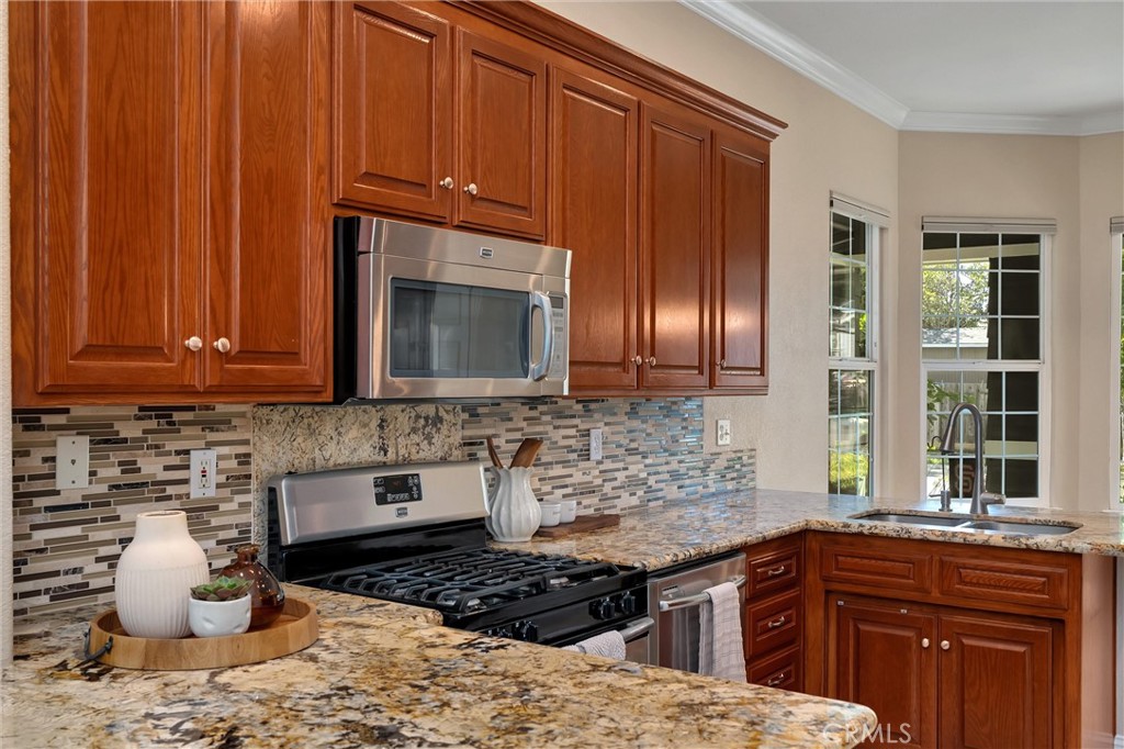 313 Southbury Property Photo 3