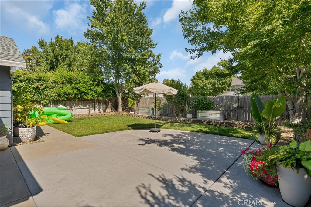 313 Southbury Property Photo 40