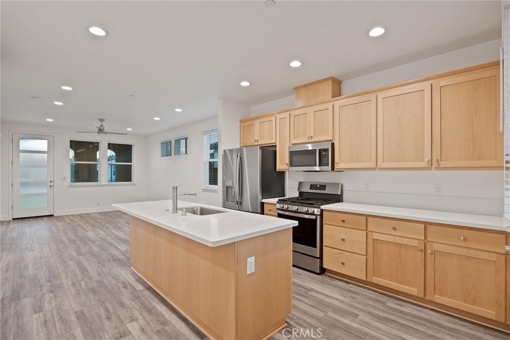 2217 Tapia Way Property Photo 4