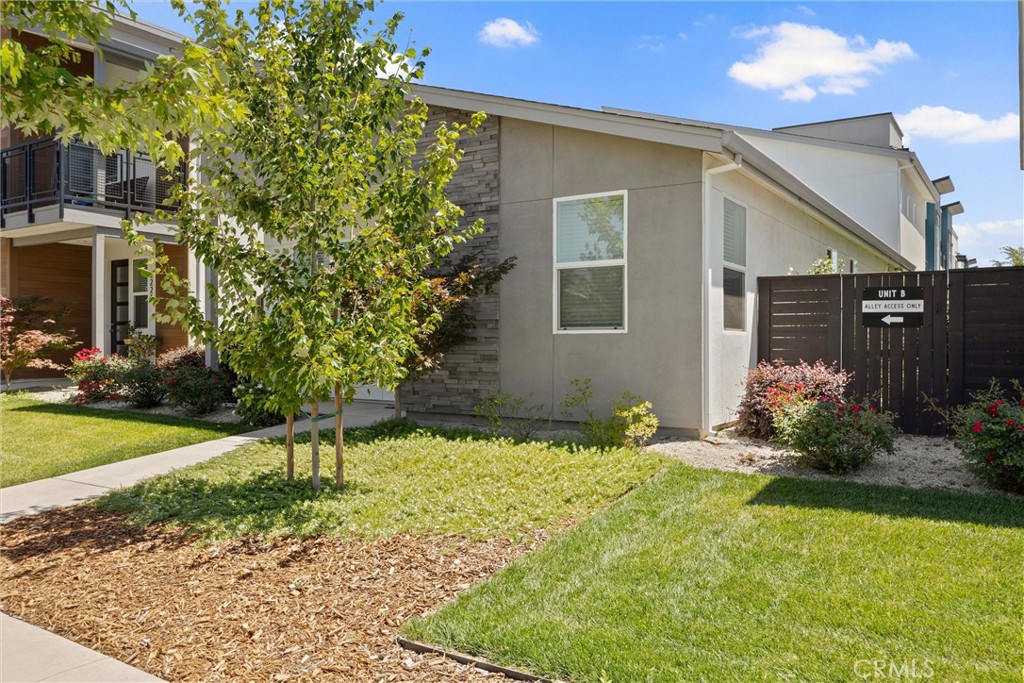 2217 Tapia Way Property Photo 17