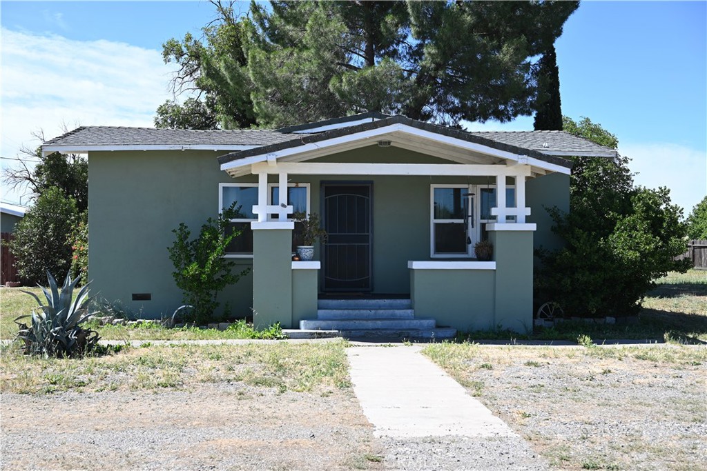 1068 E Walker Property Photo 2