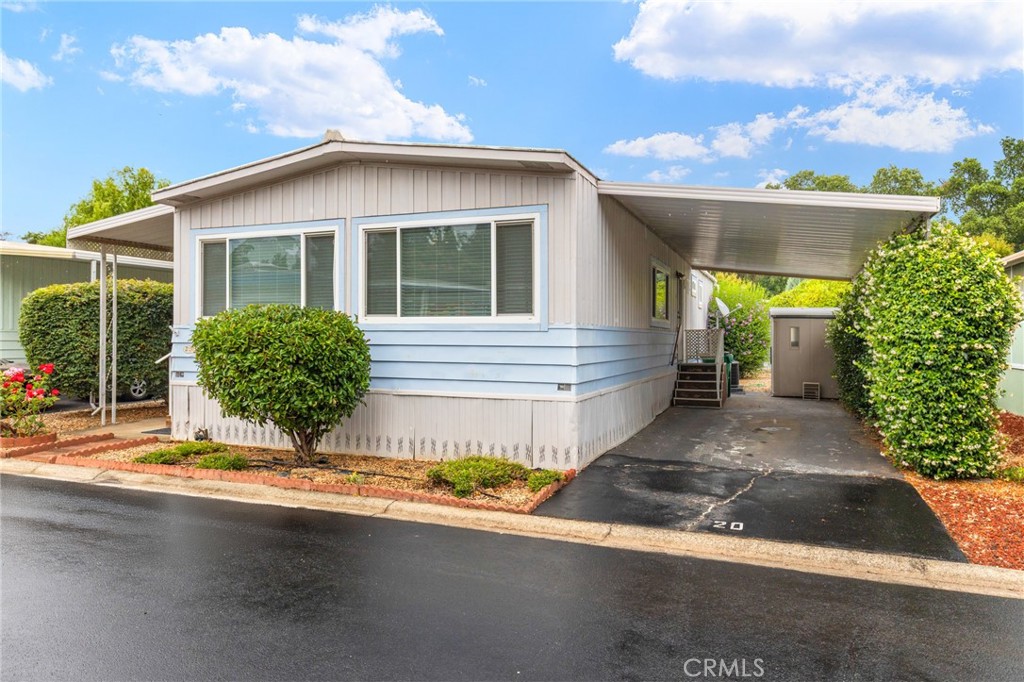 982 E Lassen Avenue 20 Property Photo 16