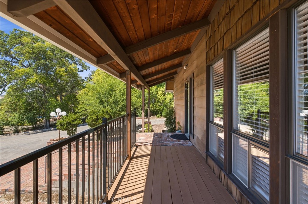 10 Serra Monte Drive Property Photo 6