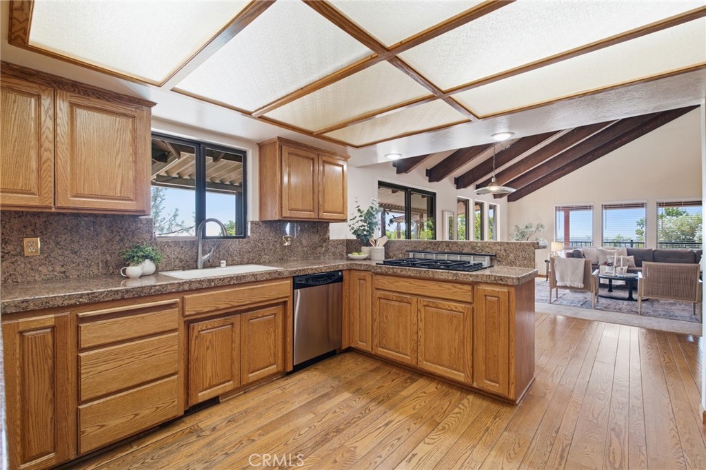 10 Serra Monte Drive Property Photo 16