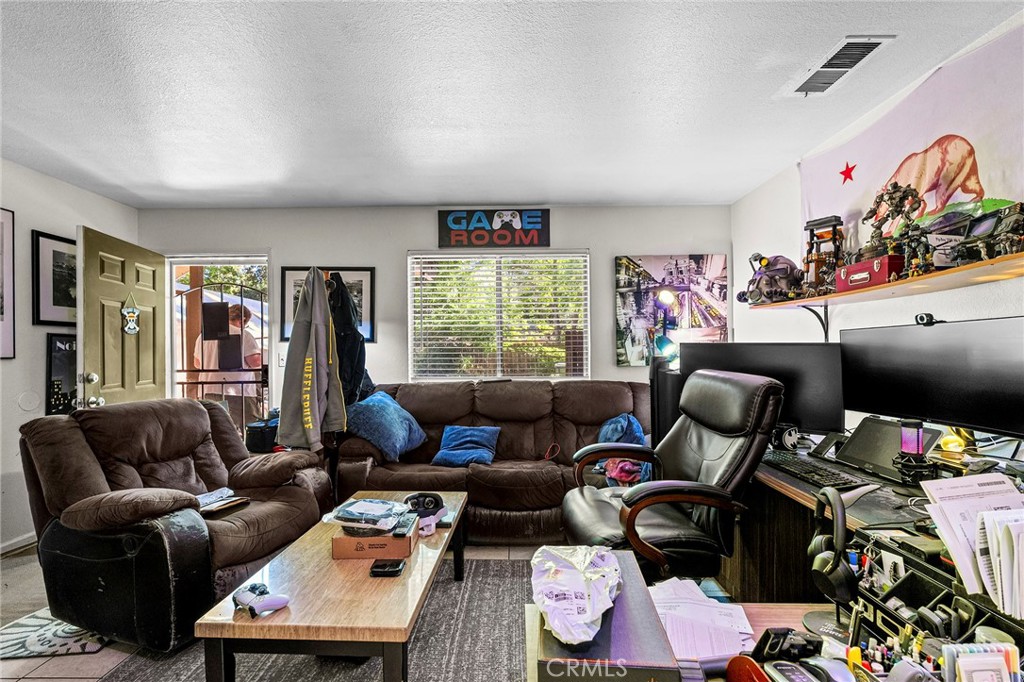 1130 Hazel Street Property Photo 25