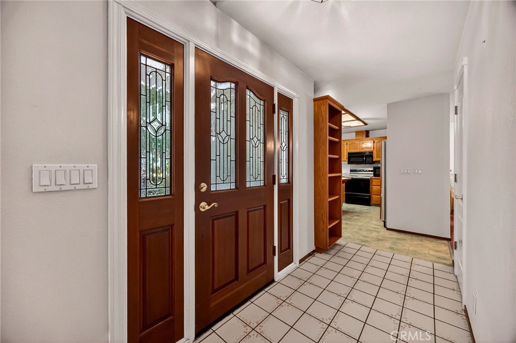 6463 Hollywood Property Photo 5