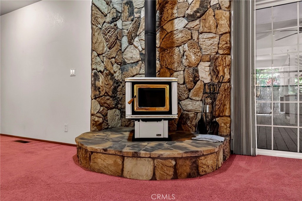 6463 Hollywood Property Photo 10