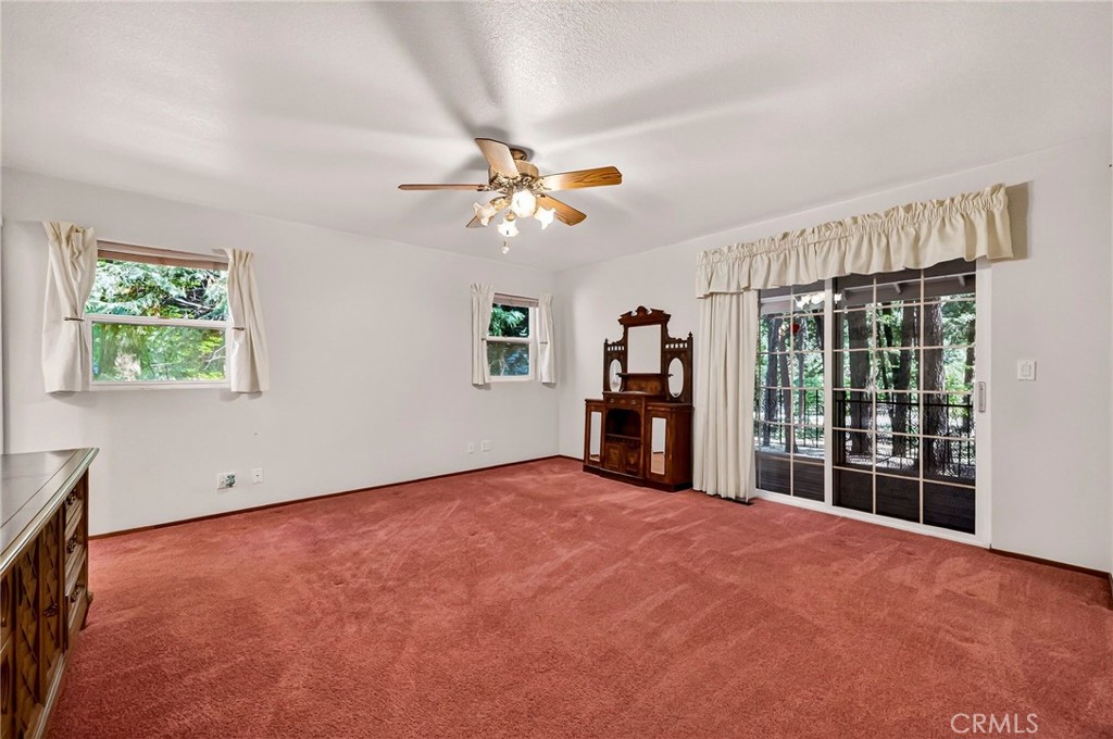 6463 Hollywood Property Photo 24