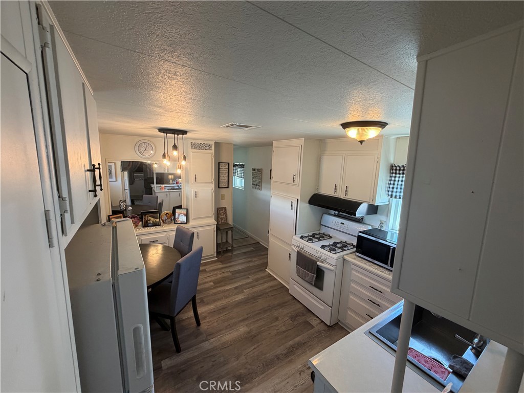7043 State Highway 32 6 Property Photo 11